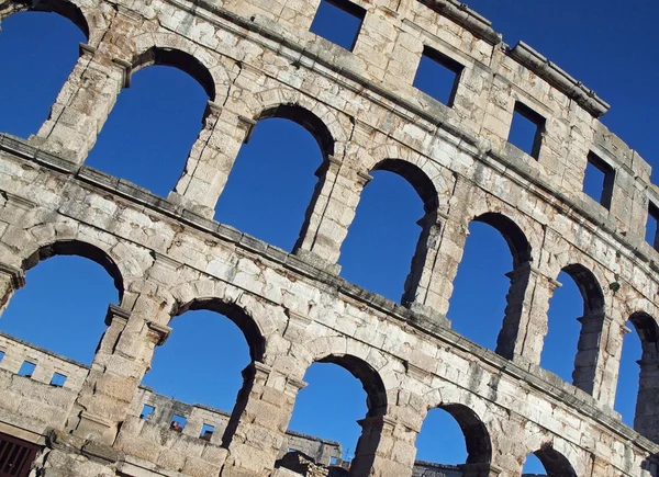在克罗地亚普拉市古罗马圆形露天剧场 — 图库照片