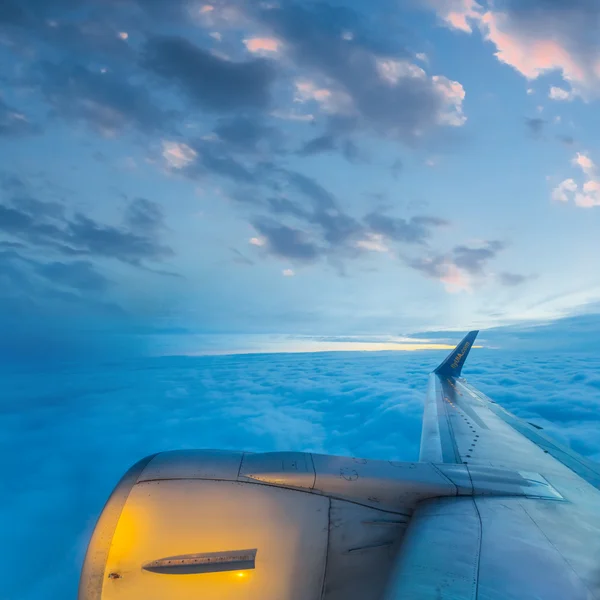 Vista dalla finestra di un aeroplano — Foto Stock