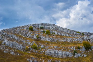 En iyi ve bulutlu gökyüzü mount