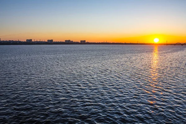 Big lake scene at the sunrise — Stock Photo, Image