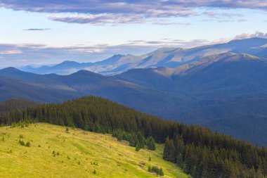 akşam yaz dağ manzarası