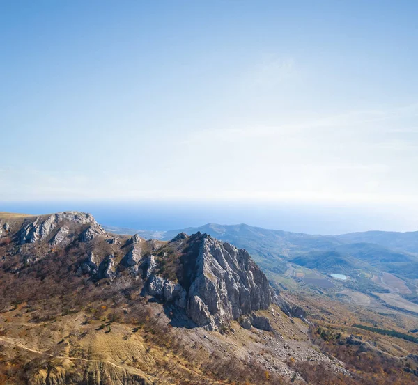 Küçük dağ ridge manzara — Stok fotoğraf