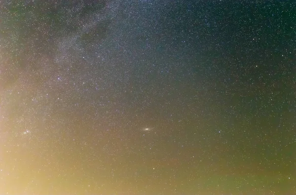 Natt stjärnklar himmel bakgrund — Stockfoto