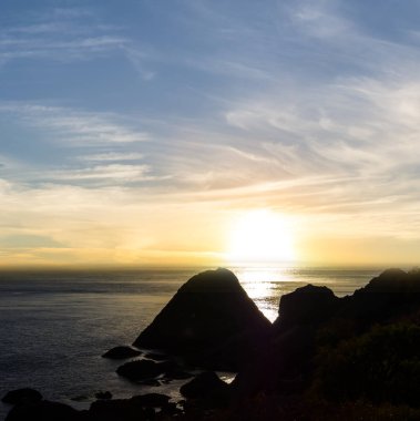 Yaz Yalı gün batımında