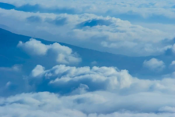 Mountain Ridge Dense Clouds — Stock Photo, Image