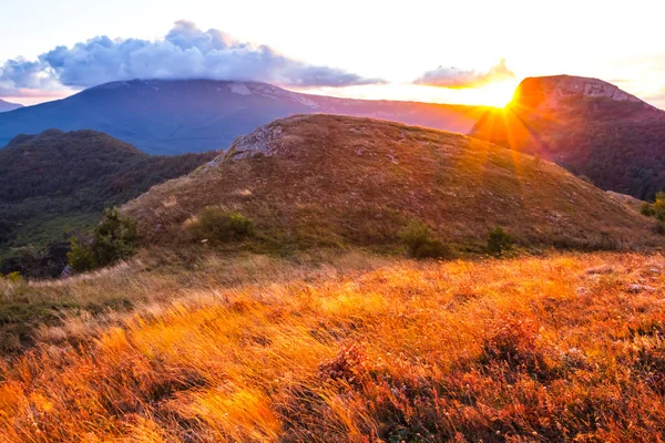 Coucher Soleil Sur Une Scène Montagne Automne — Photo