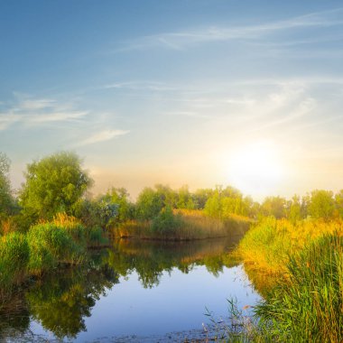gün batımını gölde güzel sessiz yaz