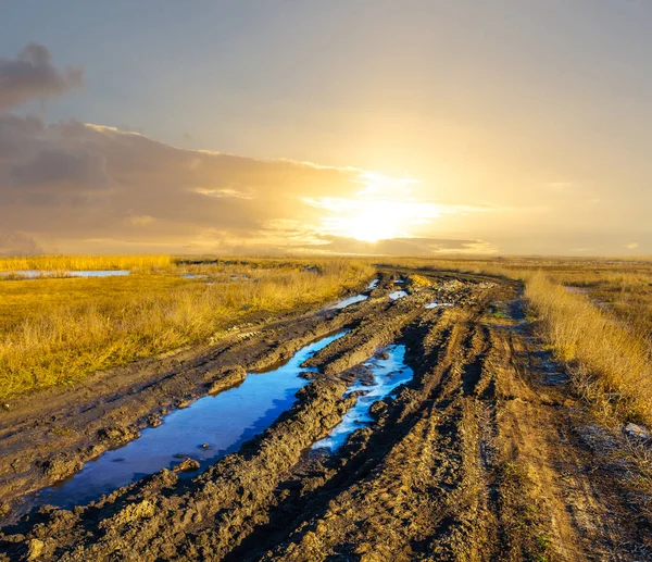 Puesta Sol Sobre Campos Sucios —  Fotos de Stock