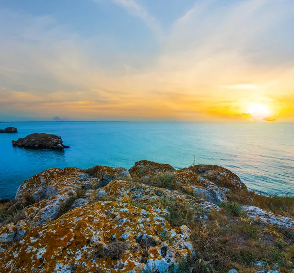 Costa Rocosa Bahía Mar Atardecer — Foto de Stock