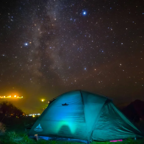 Acampamento Turístico Noite — Fotografia de Stock