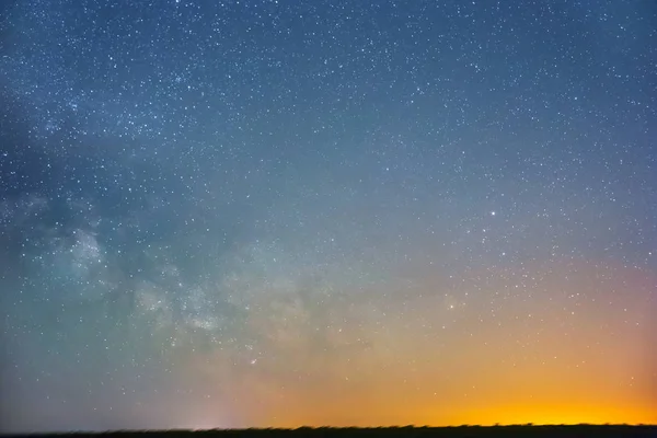 Schöner Nachthimmel Mit Milchstraßenhintergrund — Stockfoto