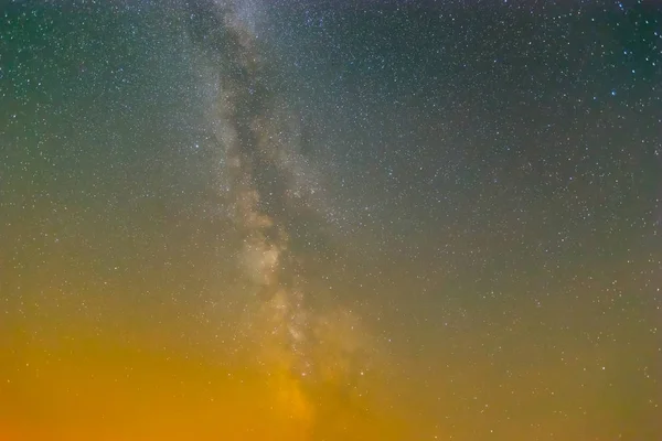 星空背景下的美丽银河 — 图库照片