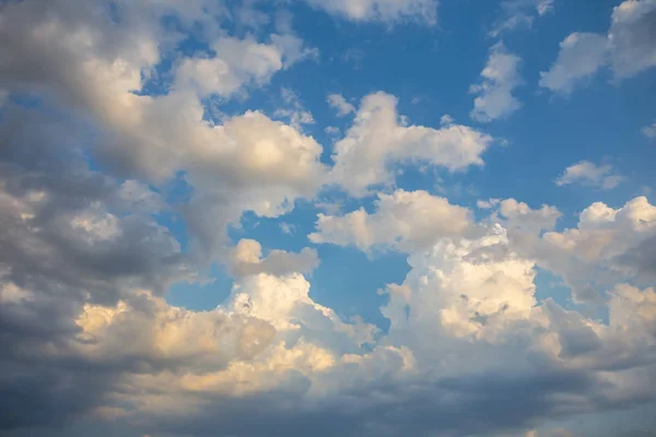 Hermoso Cielo Nublado Fondo —  Fotos de Stock