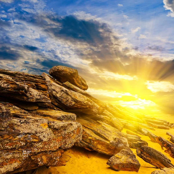 Heap Stones Sand Dramatic Sunset Background — Stock Photo, Image