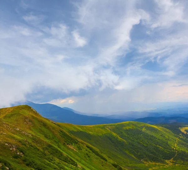 Summer Zielonej Góry Ridge Krajobraz — Zdjęcie stockowe