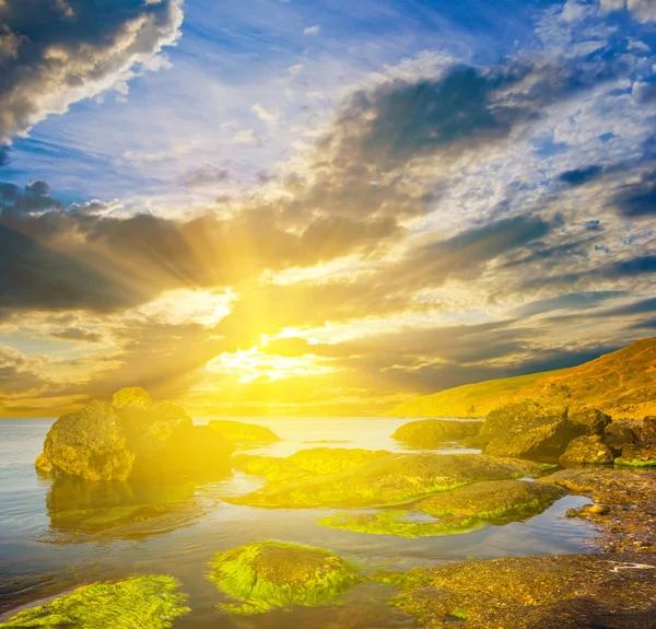 Bahía Mar Con Piedras Atardecer — Foto de Stock