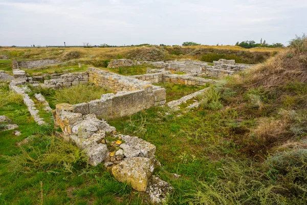 Ruïnes Van Oude Nederzettingen Tussen Prairie Archeologische Site Scene — Stockfoto