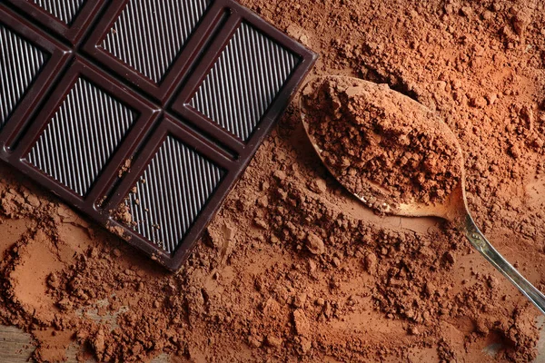 Kakaopulver Einem Löffel Und Stücke Gebrochener Schokolade Ansicht Von Oben — Stockfoto