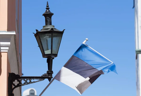 Lanterna e bandiera di Estonia — Foto Stock