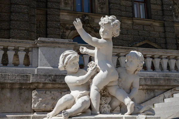 Відень Австрія Липня 2017 Року Скульптура Ангелів Путті Бурггартені Відень — стокове фото