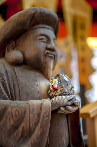 Crystal Orb em um templo japonês — Fotografia de Stock