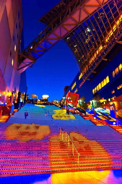 Illuminazione di Halloween alla stazione di Kyoto . — Foto Stock