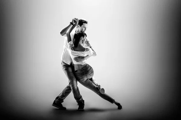 几个跳舞的社会 danse — 图库照片