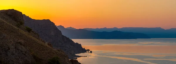 Beauty nature evening or morning sea landscape — Stock Photo, Image