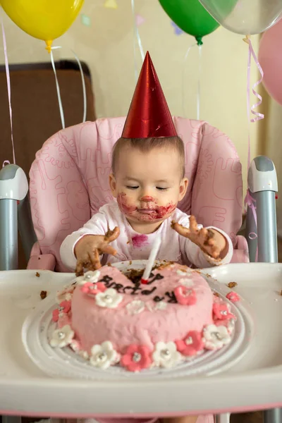 Aniversário crianças pequenas — Fotografia de Stock