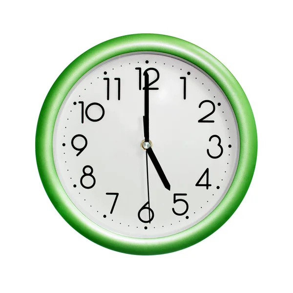 Cinco Horas Foto Círculo Relógio Parede Verde Fundo Branco Isolado — Fotografia de Stock