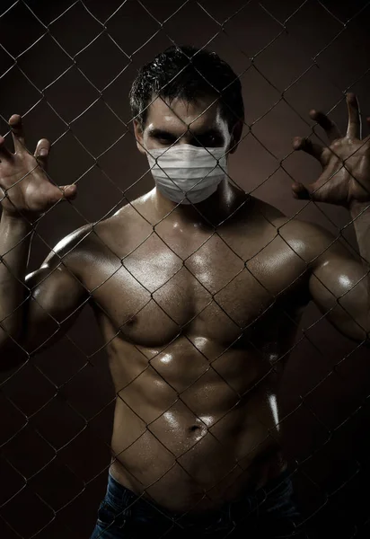 隔離された医療マスクに感染した病気の男性のコロナウイルス 概念Covid 19流行 — ストック写真