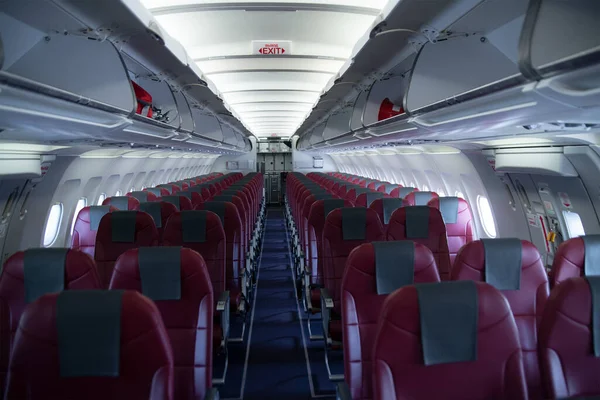Wnętrze Odrzutowca Pusty Samolot Pokładowy Kabina Bez Pasażerów Rozbicie Koncepcji — Zdjęcie stockowe