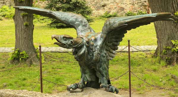 Águila de bronce símbolo de la tierra húngara . —  Fotos de Stock