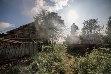Eski ahşap banyo ev Rus köyde Isıtma