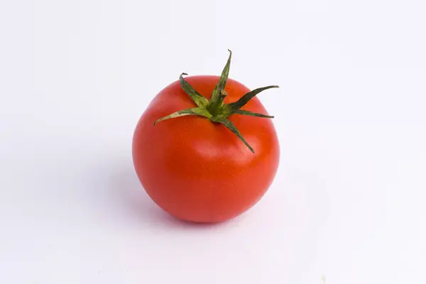 신선한 토마토 배경에 고립입니다 토마토 배경에 바탕에 토마토 — 스톡 사진
