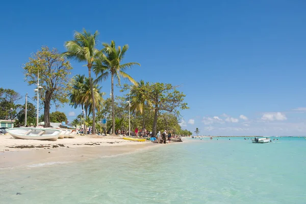 Tropical beach of Sainte Anne - Guadeloupe tropical island — Stock Photo, Image