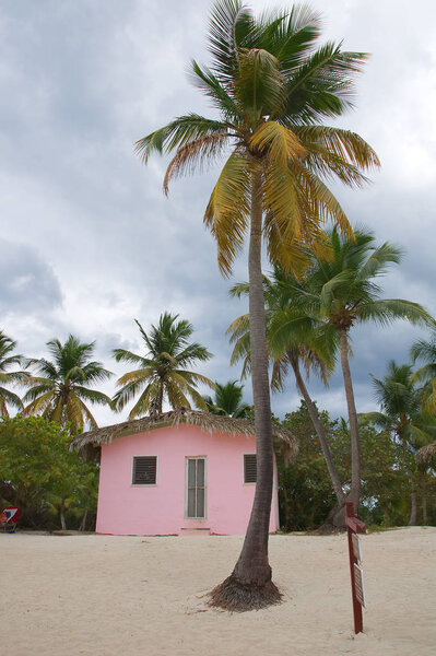 Остров Каталина - карибский пляж и домик
