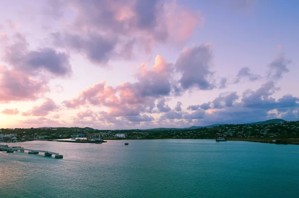 Saint John 's Harbour bei Sonnenaufgang - Antigua und Barbuda — Stockfoto