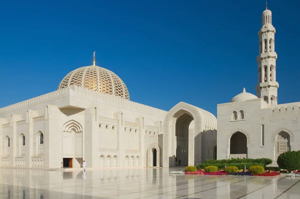 Sultan Qaboos Grand Mosque - Muscat — Stock Photo, Image