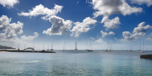 Anse Mitan - Martinica - Isola tropicale del Mar dei Caraibi — Foto Stock