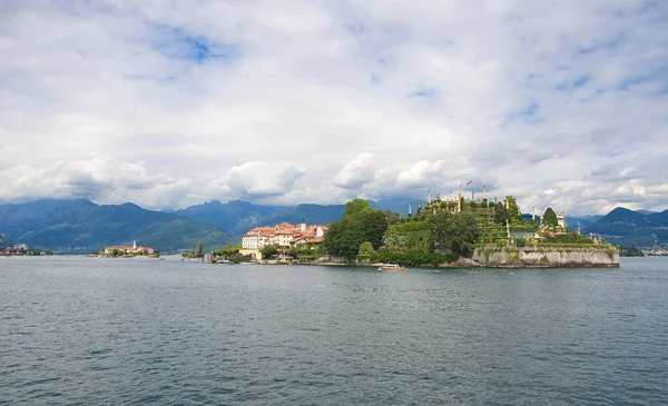BorMittelmeerinseln - isola bella (schöne Insel) am Lago Maggiore - stress — Stockfoto