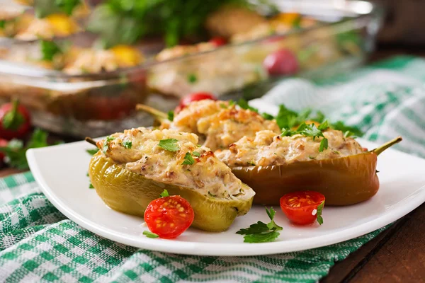 Stuffed peppers with minced chicken — Stock Photo, Image