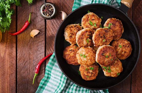 Juicy delicious meat cutlets in pan — Stock Photo, Image