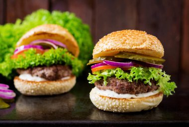 Büyük lezzetli hamburger
