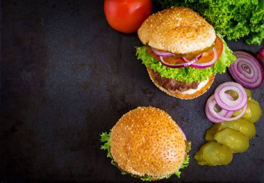 Büyük lezzetli hamburger