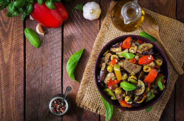 Hot spicy stew eggplants on plate — Stock Photo, Image