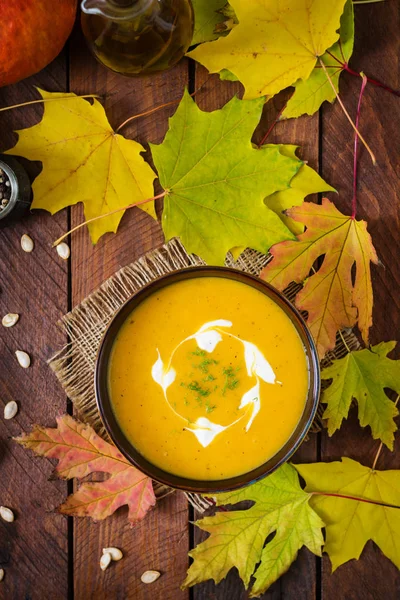 Soupe à la citrouille à la crème sure — Photo