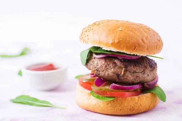 Hamburger or burger with beef — Stock Photo, Image