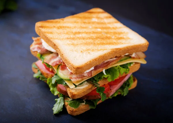 Stora Club sandwich — Stockfoto