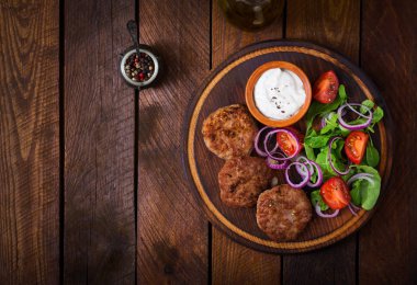 İştah açıcı et pirzola